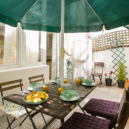 Διαμέρισμα Altido Charming Patio
