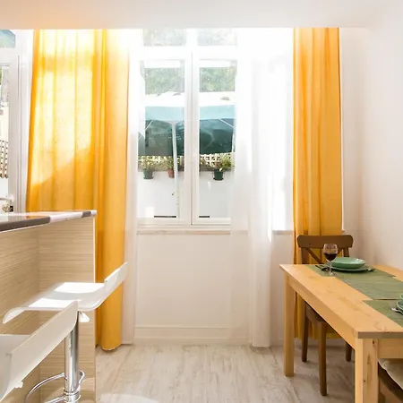 Altido Charming Patio Appartement