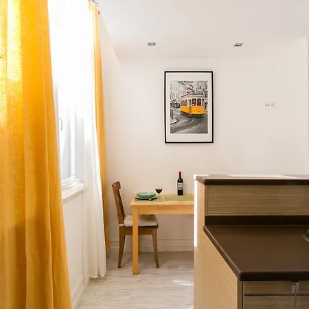 Altido Charming Patio Appartement